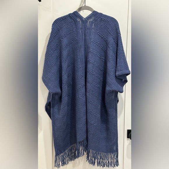 Vince Camuto Indigo Blue Textured Knit Kimono Topper Fringe Hem Boho Chic Wrap - Picture 5 of 13